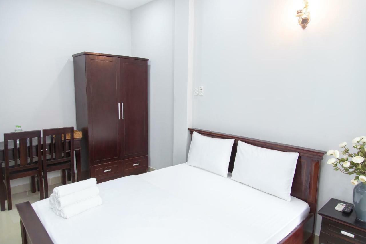 Khách sạn hẻo lánh Airanc 602 - Free Airport Shuttle 3*